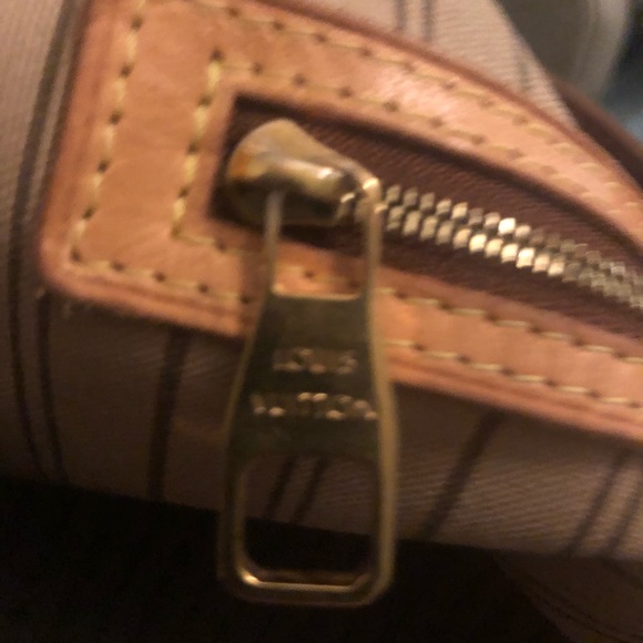 Authentic Louis Vuitton Delightful MM - Picture 7 of 8